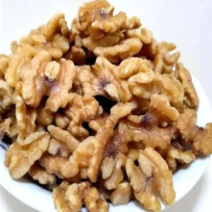 Premium Kashmir Walnut Kernels (প্রিমিয়াম কাশ্মীরি আস্ত আখরোট বা কাঠবাদাম গীরি - ৫০০ গ্রাম)